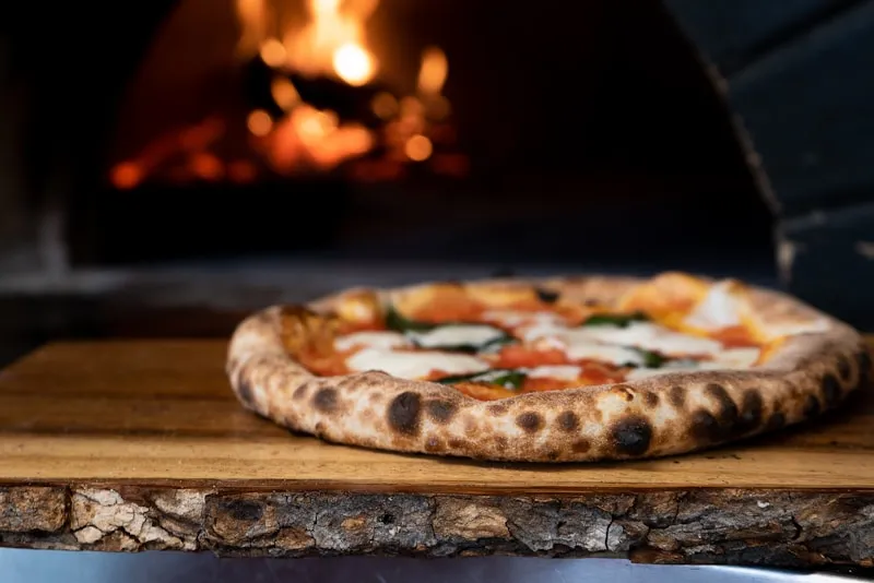 Pizza Fugazza
